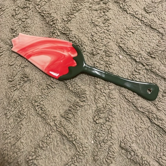 NWT Unique Rosebud Designed/Shaped Cake Serving Utensil - Picture 9 of 10